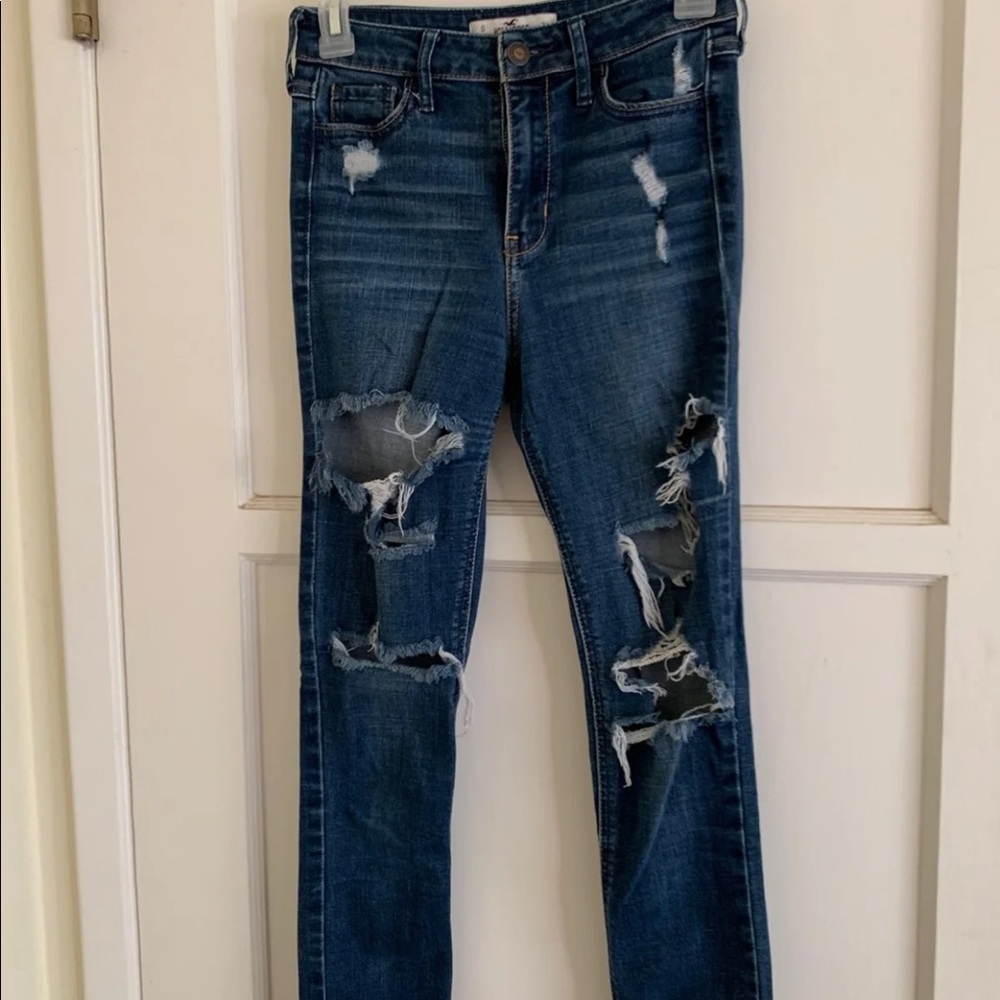 ripped highwaisted jeans